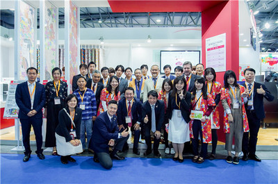 數(shù)碼微工廠賦能服裝業(yè)綠色轉(zhuǎn)型，日本理光在滬展示多項(xiàng)創(chuàng)新黑科技